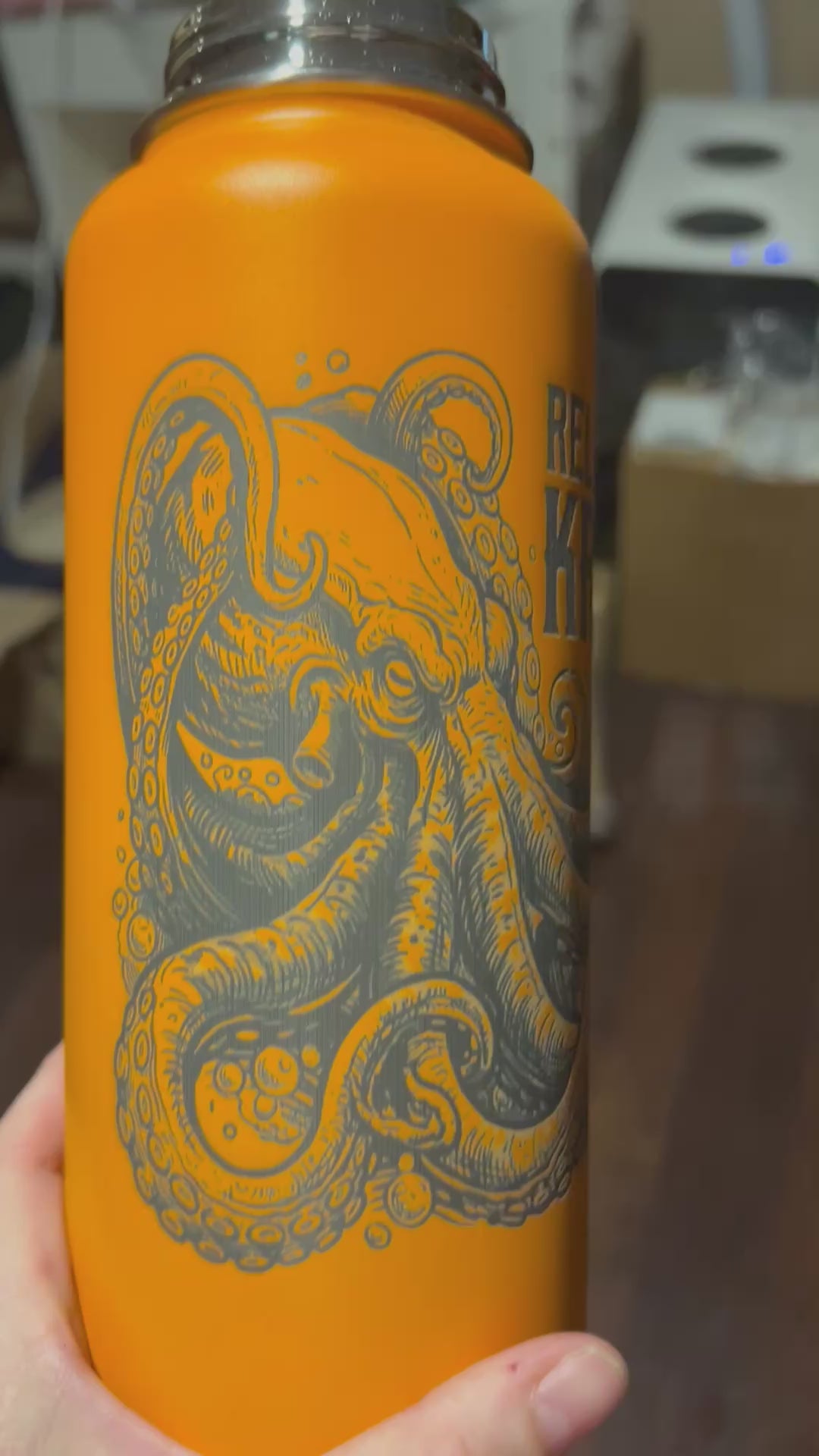 Release the Kraken 32oz hydro water bottle